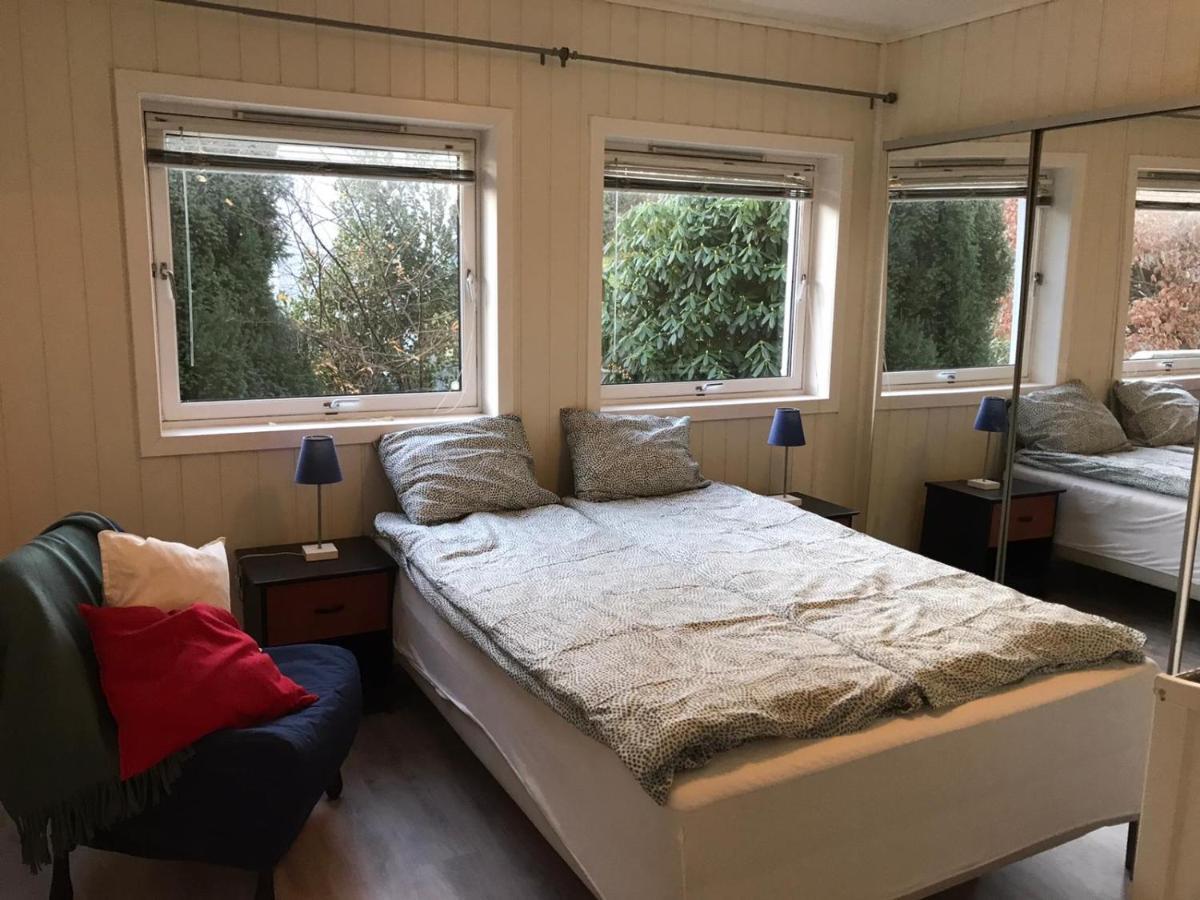 Ferienwohnung # 1 Mountain View With Free Street Parking Bergen Exterior foto